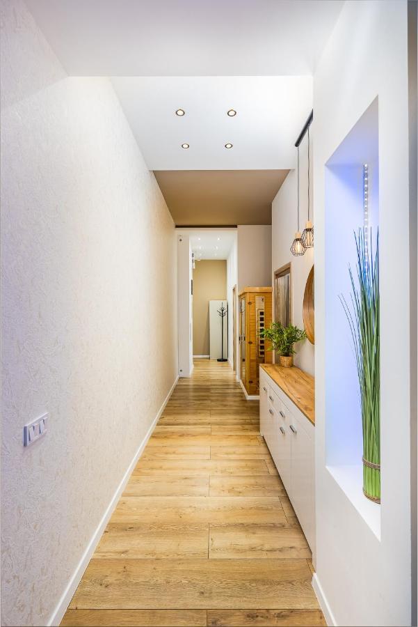 Csengery Deluxe Home With Balcony Budapest Exterior foto