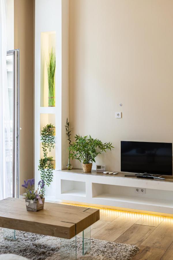 Csengery Deluxe Home With Balcony Budapest Exterior foto